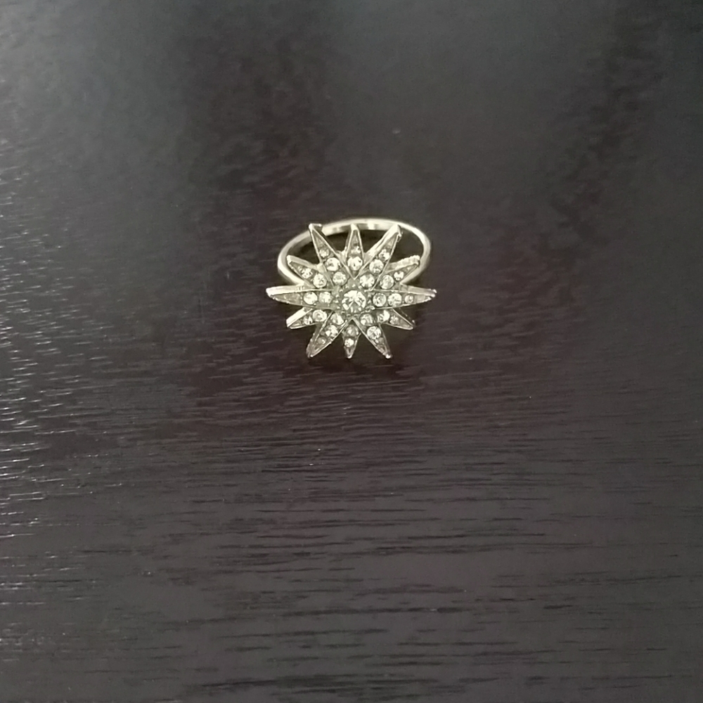 Ring - Picture 2 of 2